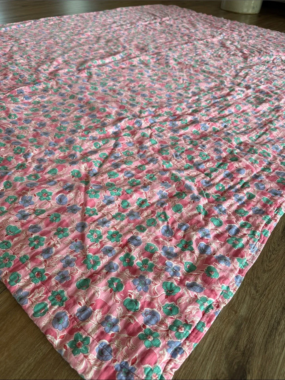 Vintage Handmade Patchwork Quilt - Multi-Color Cozy Bedspread